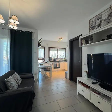 Monolocale Moderno Daire *